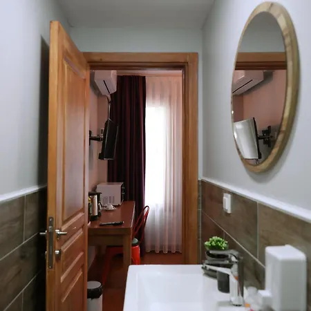 Narpera Taksim Boutique *